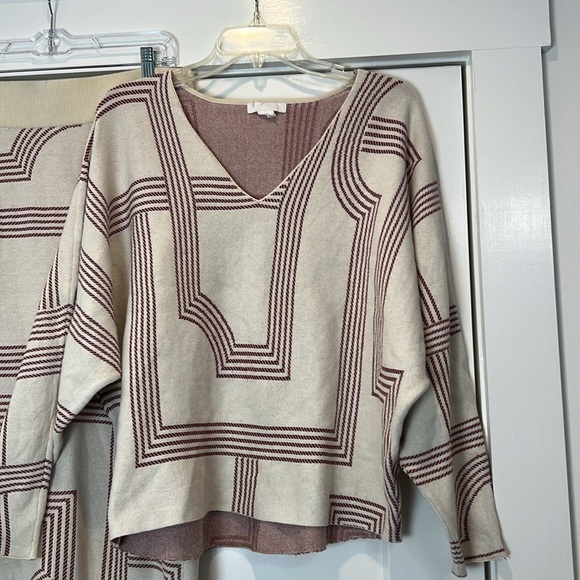 H&M Burgundy and Cream Knit sweater top and skirt set. Size medium/large. - Picture 2 of 8